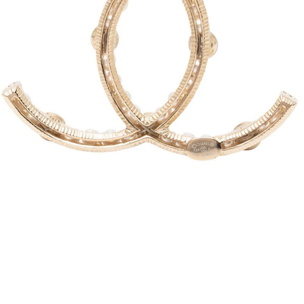 CHANEL Gold Pearl Logo Brooch - Picture 3 of 4
